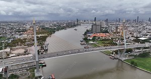 The Bhumibol Bridge, Industrial Ring Road Bridge connecting southern Bangkok with Samut Prakan province. Over the Chao Phraya River, Bangkok, Thailand.