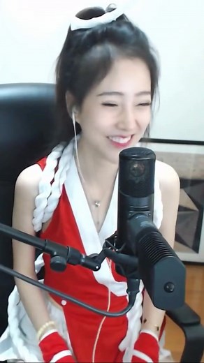 Фэн Тимо: Мое Разбитое Сердце и Больше