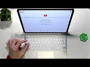 APPLE iPad 11th Gen – Switch Between Apps with Magic Keyboard