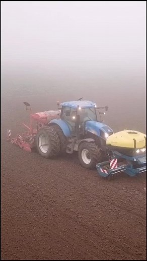 New Holland T6080 : Le tracteur de choix pour le semis