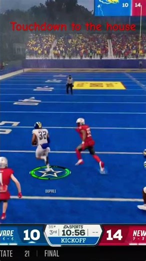 Touchdown to the house #college #collegefootball #kickoff #football #ncca #bowlgames #youtubeshorts