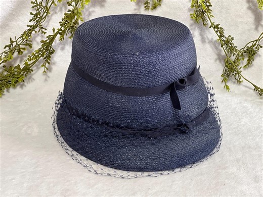 1950s Vintage Navy Blue Pill Box Cloche Hat With Blue Netting Black Ribbon Trim Vintage Women's Fashion Accessories 1950s Fashion - Etsy