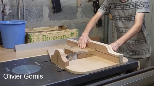 Mesmerizing woodturning skills in action