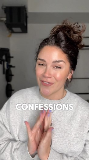 Annie | FitsPRO Ex Sci BS CSCS on Instagram: "What did I miss? . Welcome all the new and old long haul gym girlies to my signature 12 month strength and hypertrophy program - Built By Annie. Link in bio. Doors close Feb 12."