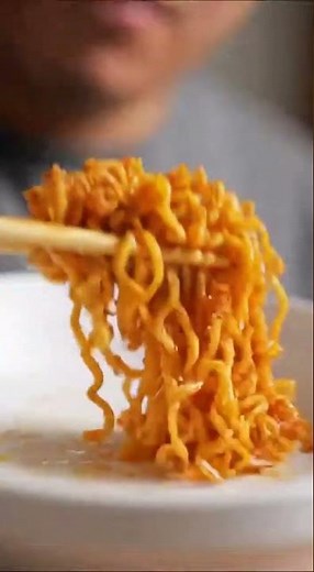 ASMR Crispy Ramen | Garlic Butter Noodle Crunch