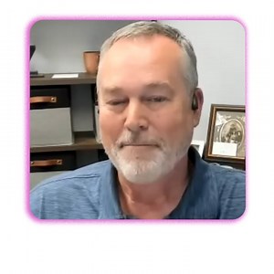 In our 2023 State of Church Technology report, over 72 percent of churches stated that they plan to continue livestreaming even as their in-person gatherings have resumed. Find out what Sparks Christian Fellowship is using to ensure a reliable livestream and discover more trends in our report → bit.ly/3mcnwO2 | Pushpay