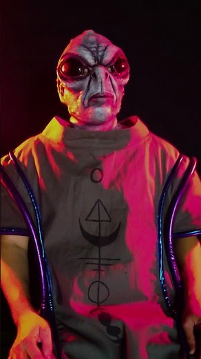 Shadow Alley Alien Silicone Mask - Movement Video.