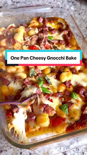 5-Ingredient One-Pan Cheesy Gnocchi Bake Recipe