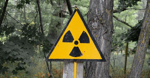 ¿Qué es la radiación alfa? Del núcleo atómico al reactor nuclear