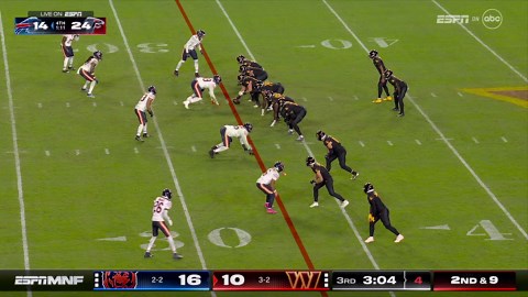 Can't-Miss Play: Wide open TD! Williams finds Luke McCaffery for a crucial 33-yard game-tying touchdown