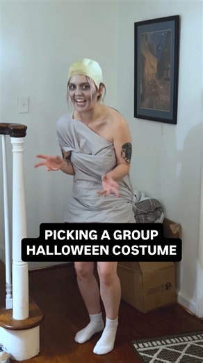 College Life on Instagram: "okay so that’s the meanest thing you’ve ever said to me… #collegelife #halloween #costume #lotr #gollum"