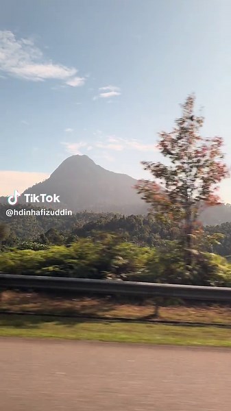 Gunung Ledang: Legenda dan Keistimewaan Alam