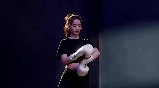 Korean Female Boxing: Yoona Strikes Back with SNSD