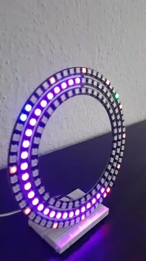 Analog- oder Digital-Uhr? - Zwei Raspberry Pi Projekte!