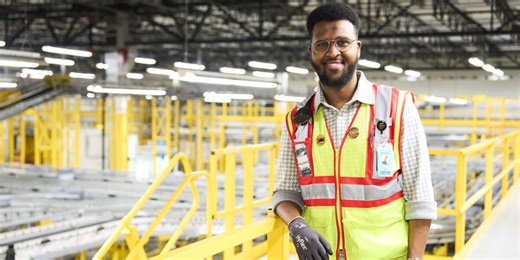 A day in the life: Ramadan at an Amazon fulfillment center in Minneapolis