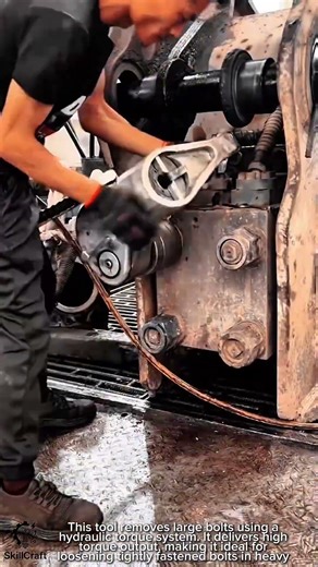 Heavy Bolt Removal Work Tool Using Hydraulic Torque Wrench #worktool