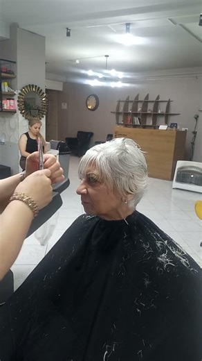 Best Pixie Haircuts for Women Over 50.Look 10 Years Younger.Elegant Pixie Cuts for Mature Women.