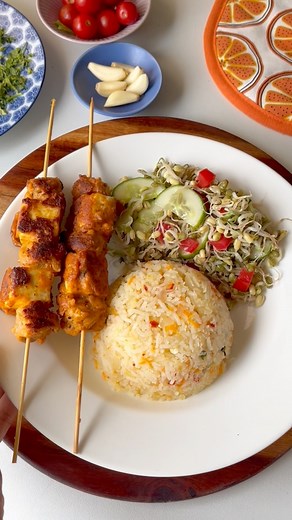 Dinner that looks like a party on a plate—vibrant, wholesome, and bursting with flavour 🌈🍴💚 Today’s menu: ✨ Achari Soya & Paneer Tikka 🌿 Mixed Herb Rice 🌱 Sprout Salad I absolutely love creating meals that are as colourful as they are healthy. You’ll find many such delicious dinner bowls on my page—go take a look! 🌶️ Achari Soya & Paneer Tikka Ingredients: • 1 cup soya chunks (boiled & squeezed) • 1 cup paneer cubes • 1 tbsp mustard seeds • 1 tbsp saunf (fennel seeds) • 1/3 tsp methi seeds