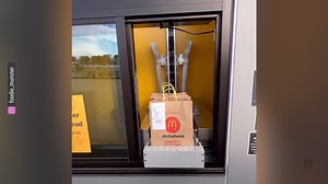 121K views · 1.1K reactions |   ¡Adiós humanos! McDonald's abre su primer restaurante atendido por robots. Este es el primer local completamente automatizado. | Noticias 23 | Facebook
