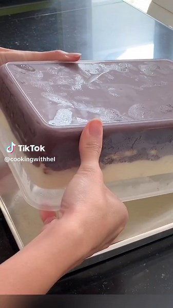 Resep Puding Lapis Coklat dan Biskuit ala Philipina