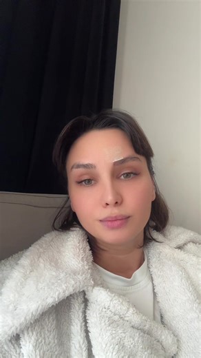 Mi-as dori sa avem mai multa siguranta pe aceste platforme pe care postam, mai ales pe Instagram. Sunt sigura ca nu sunt singura in aceasta situatie . Pana una alta, ma gasiti pe Instagram: mihaelaveronicaromila .Va pup! #insta #viral #fyp