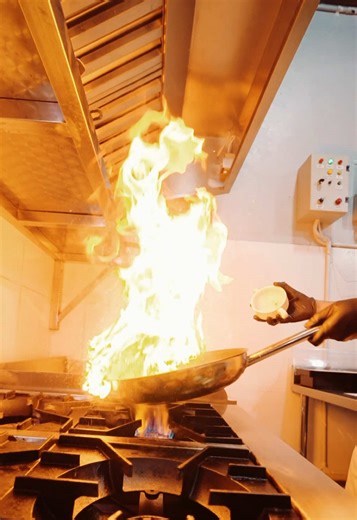 Take a closer look behind the scenes, where every detail is thoughtfully prepared, from curated chef menus and 𝒍𝒊𝒗𝒆 𝒄𝒐𝒐𝒌𝒊𝒏𝒈 𝒎𝒐𝒎𝒆𝒏𝒕𝒔 𝒕𝒐 𝒕𝒉𝒆 𝒂𝒓𝒕 𝒐𝒇 𝒎𝒊𝒙𝒐𝒍𝒐𝒈𝒚, coming together in an experience shaped by skill, passion, and precision👨🏻‍🍳👩🏻‍🍳 This is where flavors are crafted, techniques are honored, and stories unfold through every plate and pour. Stay tuned. Azana Culinary Series 29 January 2026 #AzanaCulinarySeries #AzanaHospitality