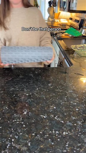 🔥 Keep every dish warm & ready to serve 🍽️ This XXL electric warming mat heats fast, covers the full surface, and has 19 temp levels a 6-hour timer. Perfect for parties, buffets, or cozy family dinners! 🙌 ✨ Link in bio & follow for more smart kitchen finds #kitchenfinds #foodwarmer #amazonfinds #partyessentials #homecooking #kitchengadgets #hostingtips | easyazdeals