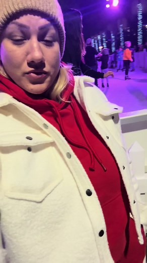 Lets get in the spirit and go #iceskating in #socal #cali #california #sandiego #ryleerabbit #holidays #wanderingrabbit