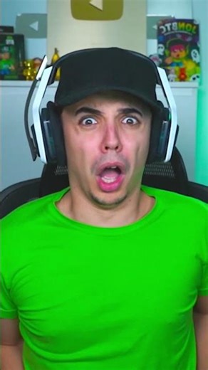 Main character energy 😮‍🔥 ‪@jonbtcjuega‬ just leveled up 💚 #SGxJonbtc #stumbleguys #Jonbtc