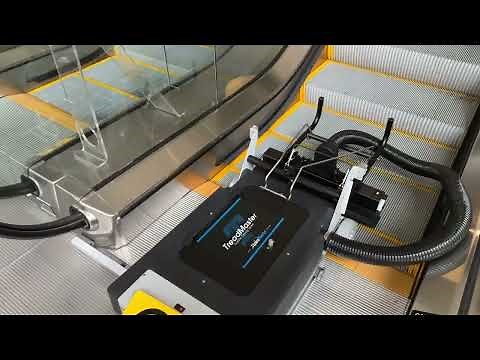 TreadMaster Escalator Tread Cleaner
