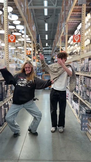 Dance Break! #trending #dance #viral #twinflame