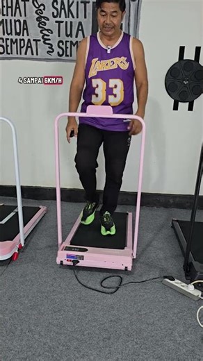 Velomax folding treadmill can increase speed up to 12 km per hour using remote