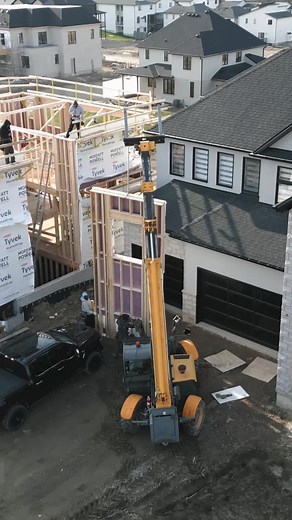 Every nail, every beam, and every detail is crafted with precision and care. Take a sneak peek into our construction process with Deeks Construction! 🛠️💯 #craftsmanship #constructionupdate #DeeksConstruction #construction #constructionlife #homebuilder #builder #constructionlife