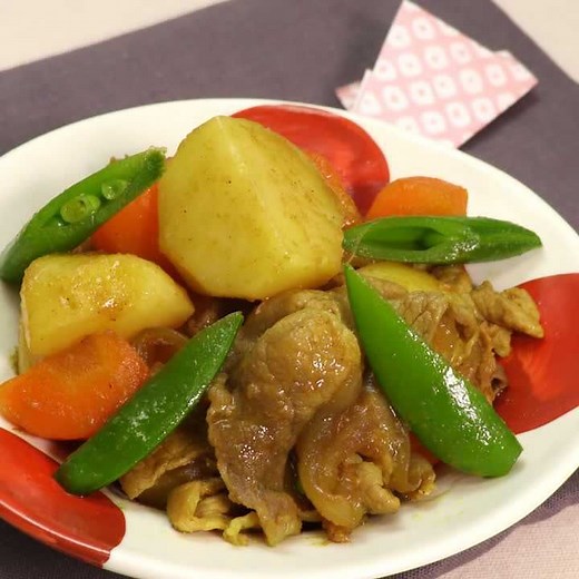 甘辛味でご飯がすすむ！ カレー肉じゃがのレシピ動画・作り方 | デリッシュキッチン