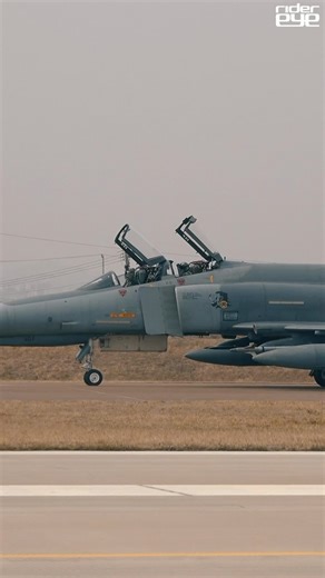 44K views · 1.9K reactions | ROKAF F-4E #ridereye #rokaf #airforce #f4 #f4e #rokaff4e #phantom #10thfighterwing #farewell #대한민국공군 #대세는팬텀 #유령 #공군 #f4팬텀 #10전투비행단 | rider eye | Facebook