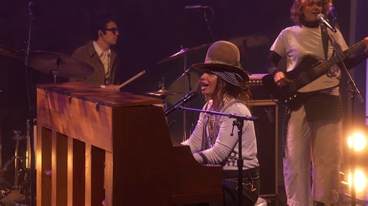 Linda Perry performs the song Beautiful… | Jimmy Kimmel Live