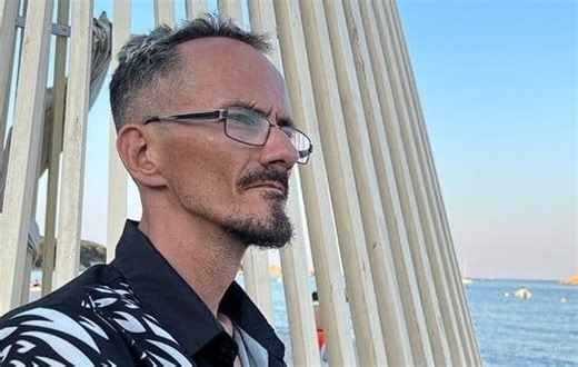 Mort de Jean Pormanove : « J’ai vu son dernier souffle », témoigne sa mère