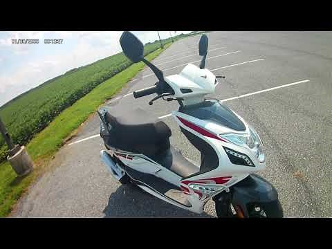 2022 Wolf Blaze 50cc Scooter (Quick Review)