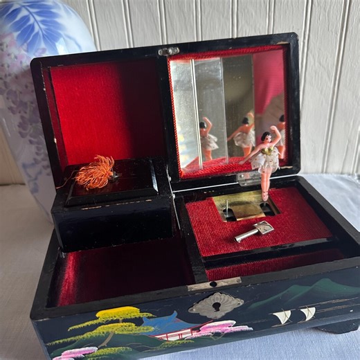 Vintage Lacquer Jewelry Music Box, Japan, Asian Motif (as Is) - Etsy