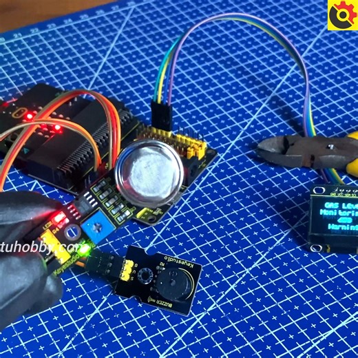 How to use the MQ2 sensor with the Microbit board | Gas Level monitoring system with MicroBit In this tutorial, we will learn how to use the MQ2 sensor with Micro:bit board. #MicroBit #MicroBitProjects #electronicprojects #electronictutorials #srituhobby #sritu_hobby #SriTu_Hobby_App #SriTu_Hobby_Shop | SriTu Hobby