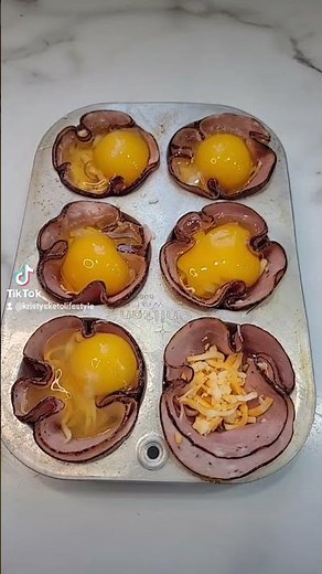 Ham, Egg & Cheese Muffin Cups