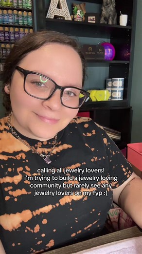 where's all my jewelry lovers at?! let's connect with one another! #jewelry #jewelrylovers #community #jewelrytok