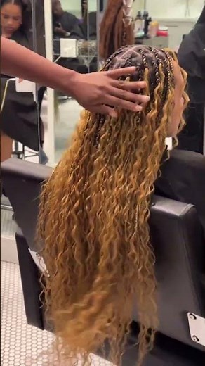 Pre-Rinsed Braiding Hair + Pre-Sectioned Boho Piece 👀