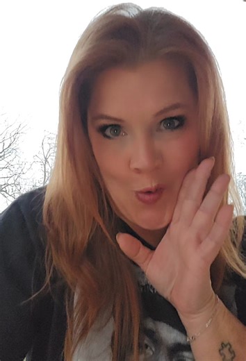 😳 might wanna look into that 🤣 #RandomMomentsWithRed #goodvibesonly #spreadpositivity #texas