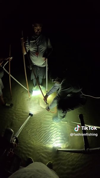 Gigging for Big Flounder: An Exciting Fishing Adventure