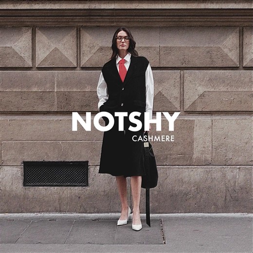 Découvrez le vestiaire NOTSHY — 100% cachemire, 100% confort, 100% élégance. Rendez- vous en boutique et sur notshycashmere.com | NOTSHY
