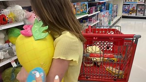 PURPLE VS YELLOW NO BUDGET SHOPPING CHALLENGE! 💜💛 | PurpleStars02