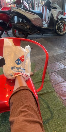 Guess who sprained their ankle on day 2 of vacationing in Cambodia? yep, me. Fell down the stairs in my airbnb. #tiktoklive #livehighlights