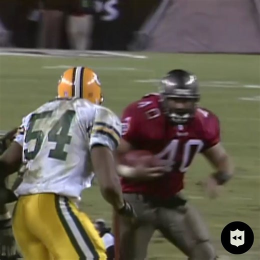 [Throwback] Mike Alstott aka The A-Train