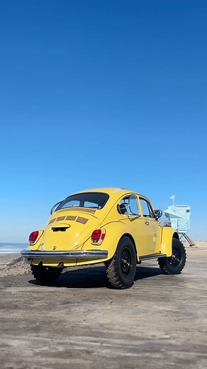 Our Highwheeler bug build, one of my favorites from the last few years. It’s one I like to refer to as a catalogue car since just about everything needed to do this unique build is available right off our website. Want to see more? Hit the project cars section of our site or pick up the full feature in Airmighty magazine but stay tuned. We have lots of current project car updates headed your way very soon! . . . 🖥 www.shopavw.com 🖥️ 📲AVW 858-354-4942 📲 #️⃣#aircooledvintageworks #️⃣ #driveavw